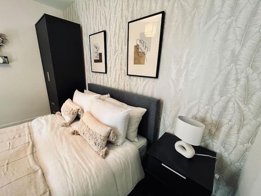 Stunning One Bedroom Apartment In Old Trafford แมนเชสเตอร์ ภายนอก รูปภาพ