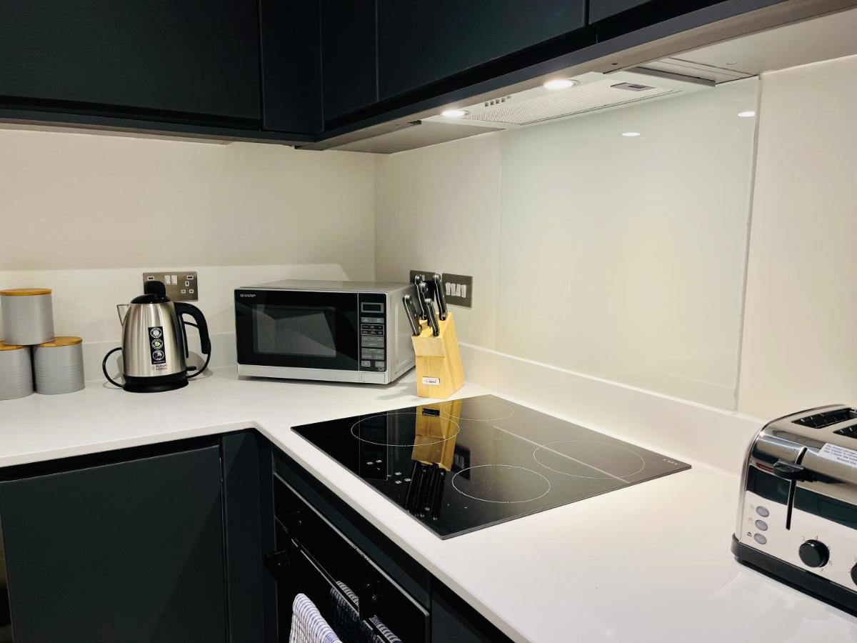 Stunning One Bedroom Apartment In Old Trafford แมนเชสเตอร์ ภายนอก รูปภาพ